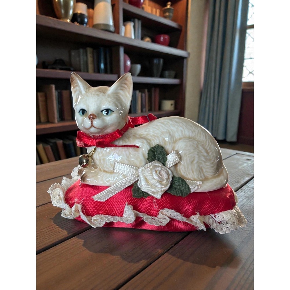 VTG Kurt Adler Ornament Ceramic Brown Tan Cat on Red Pillow